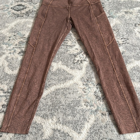 Lululemon Fast and Free Tight 25" Ice Dye *Non-Reflective
Ice Wash Brown Earth - Picture 3 of 8